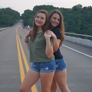 Meet your Posher, Ellen